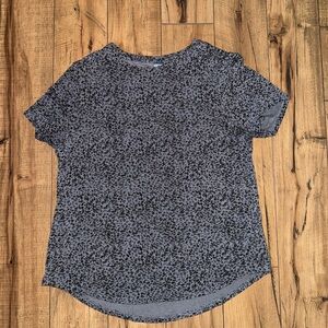 Gray tee